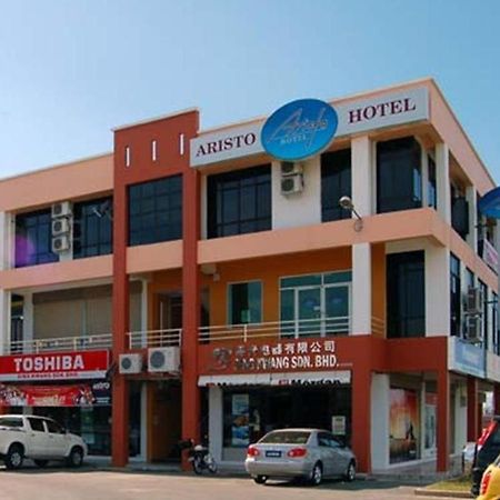 Aristo Hotel @ Putatan Kota Kinabalu Buitenkant foto