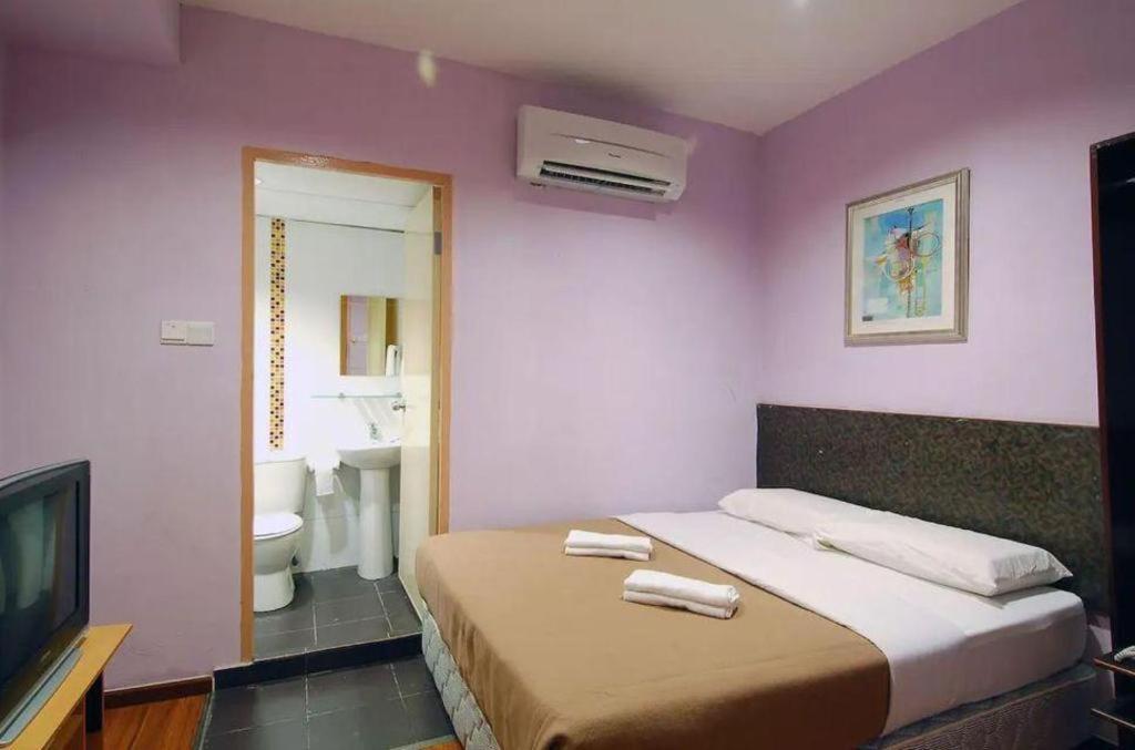 Aristo Hotel @ Putatan Kota Kinabalu Buitenkant foto